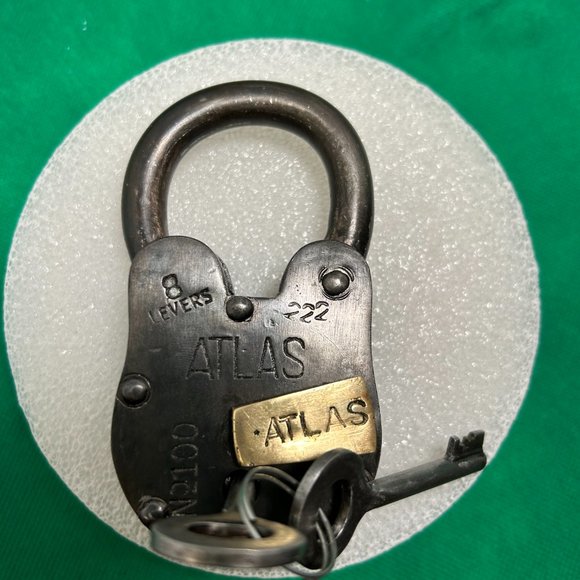 Antique Lock. Fully restored. (454) - Picture 2 of 2